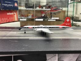 1:400 britania Globe Air Metall