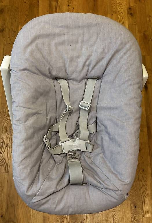 Stokke Seggioloni: Stokke Newborn-Schale – Usato da Dottikon venduto da Skyylark 1