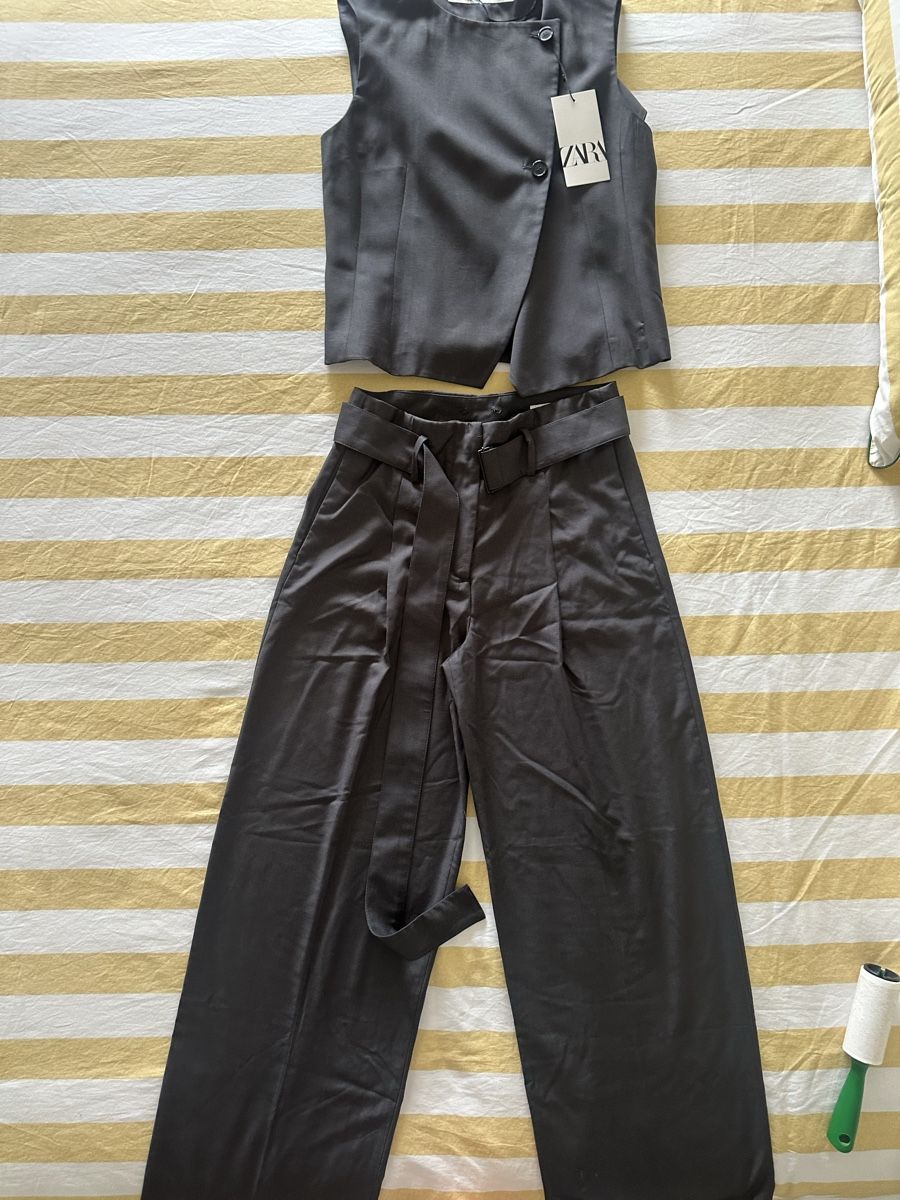 Zara Kleiderpakete: Grey suit  – Neu und originalverpackt aus Buchrain von Franciscacsousa 2