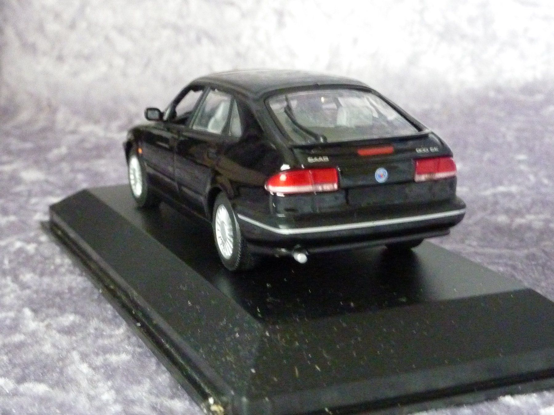 Minichamps Modellini d'auto: Saab 900 Saloon 1995  1:43 – Nuovo (secondo la descrizione) da Dürrenäsch venduto da modellautos4you 4