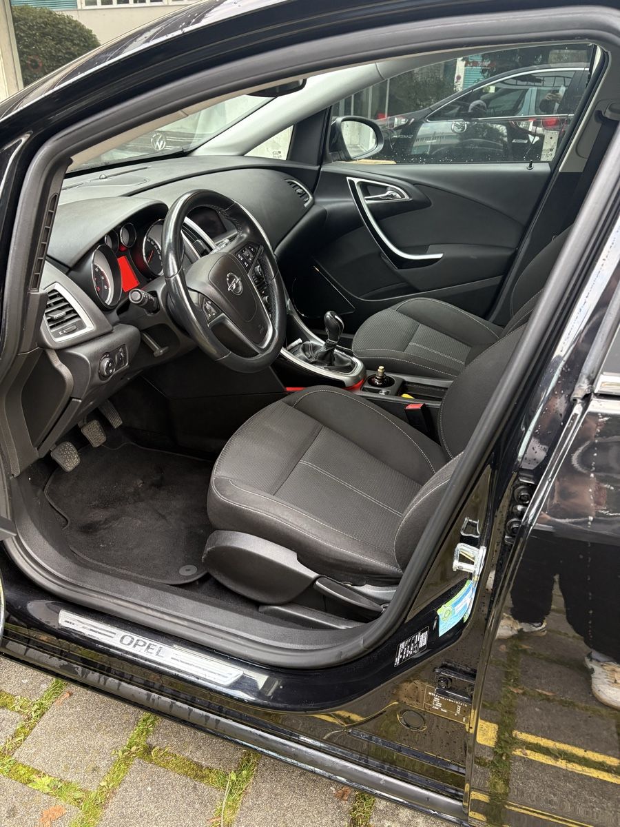 Opel Automobili: Opel Astra J 1.6 Turbo – Usato da Lengnau BE venduto da deb_8bnt 5