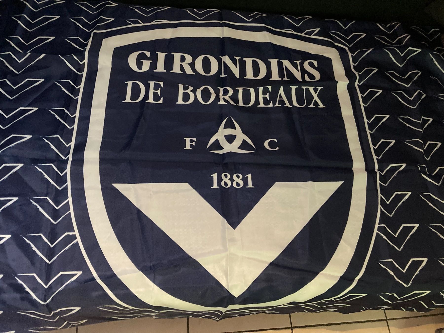 Bandiere: Drapeau Girondins Bordeaux – Nuovo (secondo la descrizione) da Erde venduto da Guix1892 1
