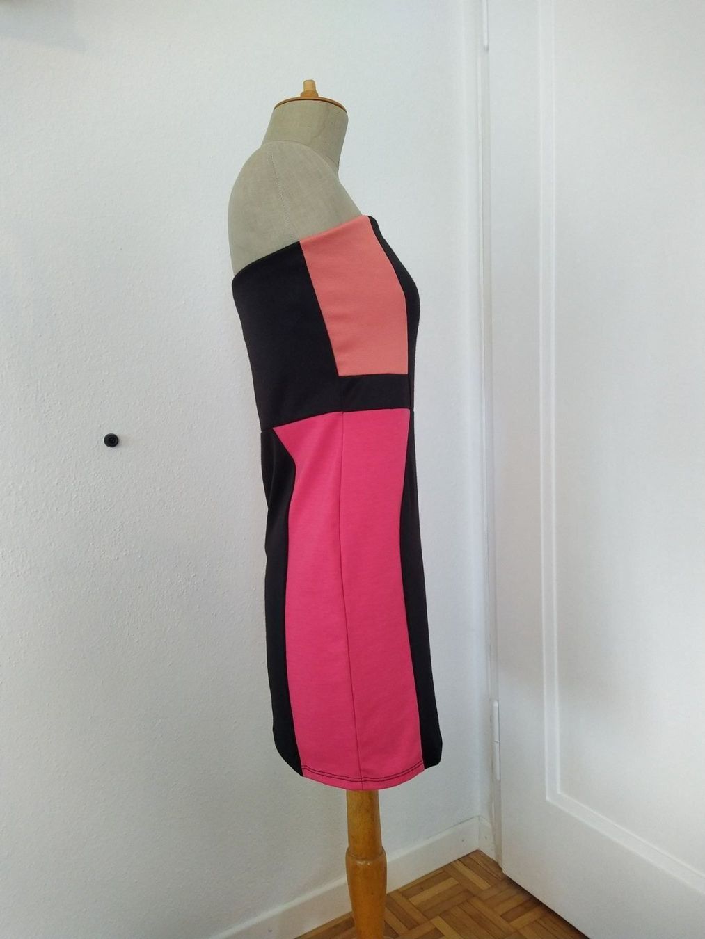 Vestiti: Mini-Kleid (ungetragen) – Usato da Triesen venduto da stephanieschurti 1