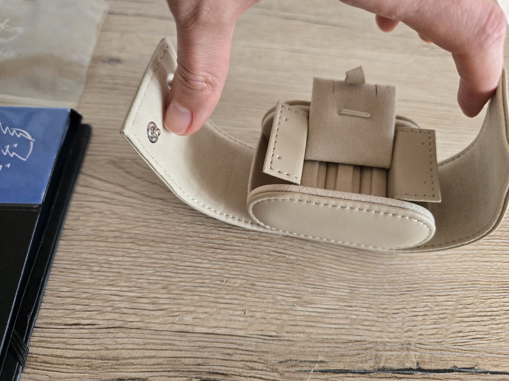 Sonstige Dekorationen & Accessoires: Schmuckkasten mit vielen Fächern – Neu und originalverpackt aus Wädenswil von sos_6vlx 1