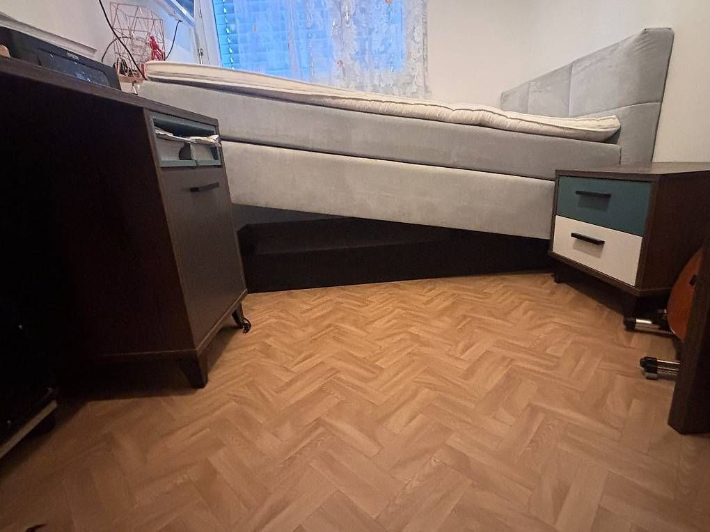 Nachttische: Boxspringbett + Topper + Nachttisch  – Neu und originalverpackt aus Oftringen von est_mcq8 2
