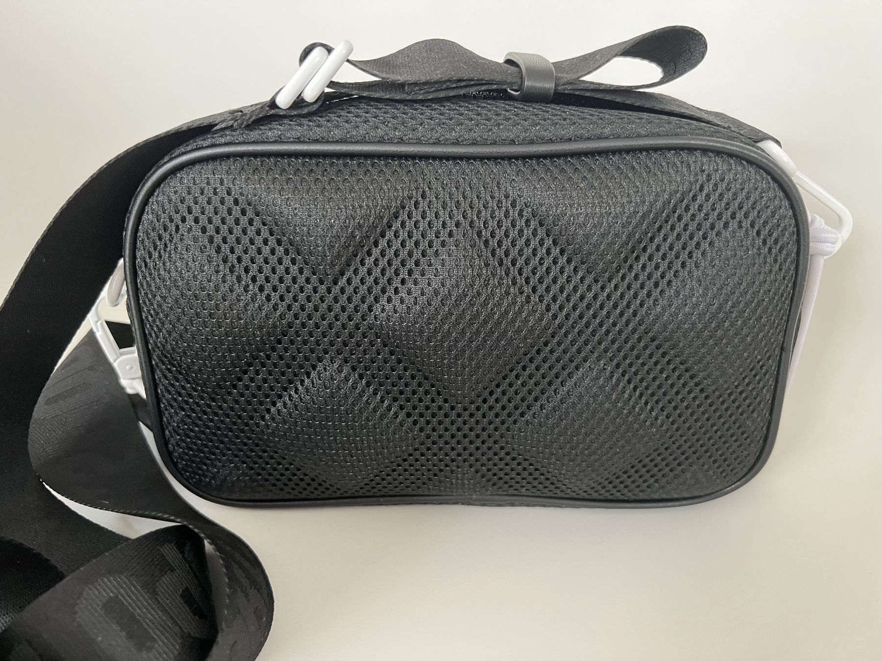 Marc Cain Borse da donna: MARC CAIN TASCHE, SCHWARZ/WEISS – Usato da Bergdietikon venduto da pinkerton13 1