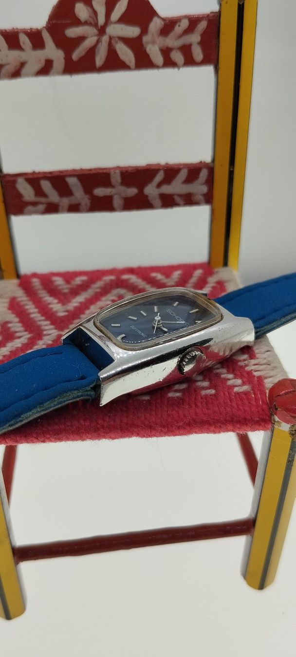 Orologi: montre électromécanique – Usato da La Chaux-de-Fonds venduto da jac_9llg 4
