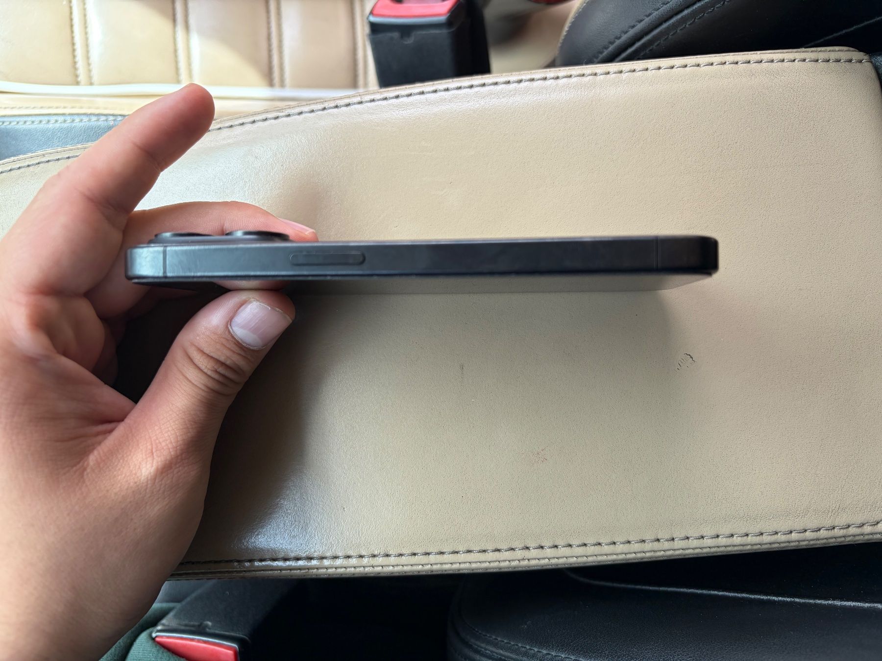 Apple Handys / Smartphones: iPhone 15 Pro 256GB – Gebraucht aus Emmenbrücke von lun_8skt 2