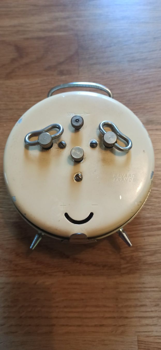 Sveglie: Wecker  BAYARD – Usato da Luzern venduto da Hherger 2