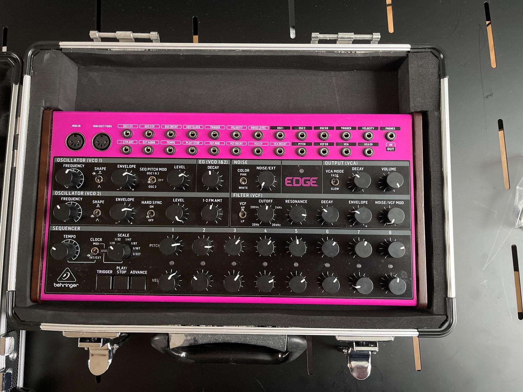 Mischpulte: Behringer Edge + case – Gebraucht aus Zürich von