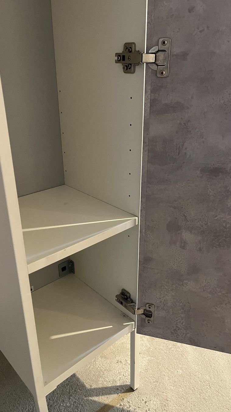 Ikea Armadi: Badezimmerschrank – Usato da Bern venduto da LeaSes 5