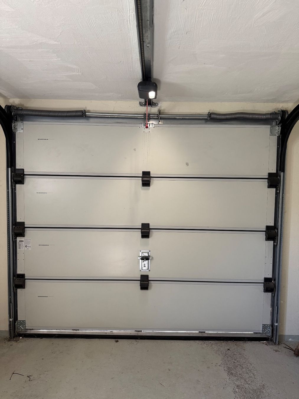 Altro Materiale elettrico: Garagentor / Rolltor elektrisch – Usato da Oberrieden venduto da Chelios7 1