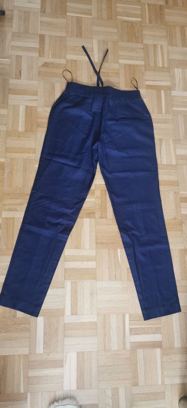 Pantaloni: Stoffhose Gr. 34 – Usato da Aadorf venduto da mona_speedy 1