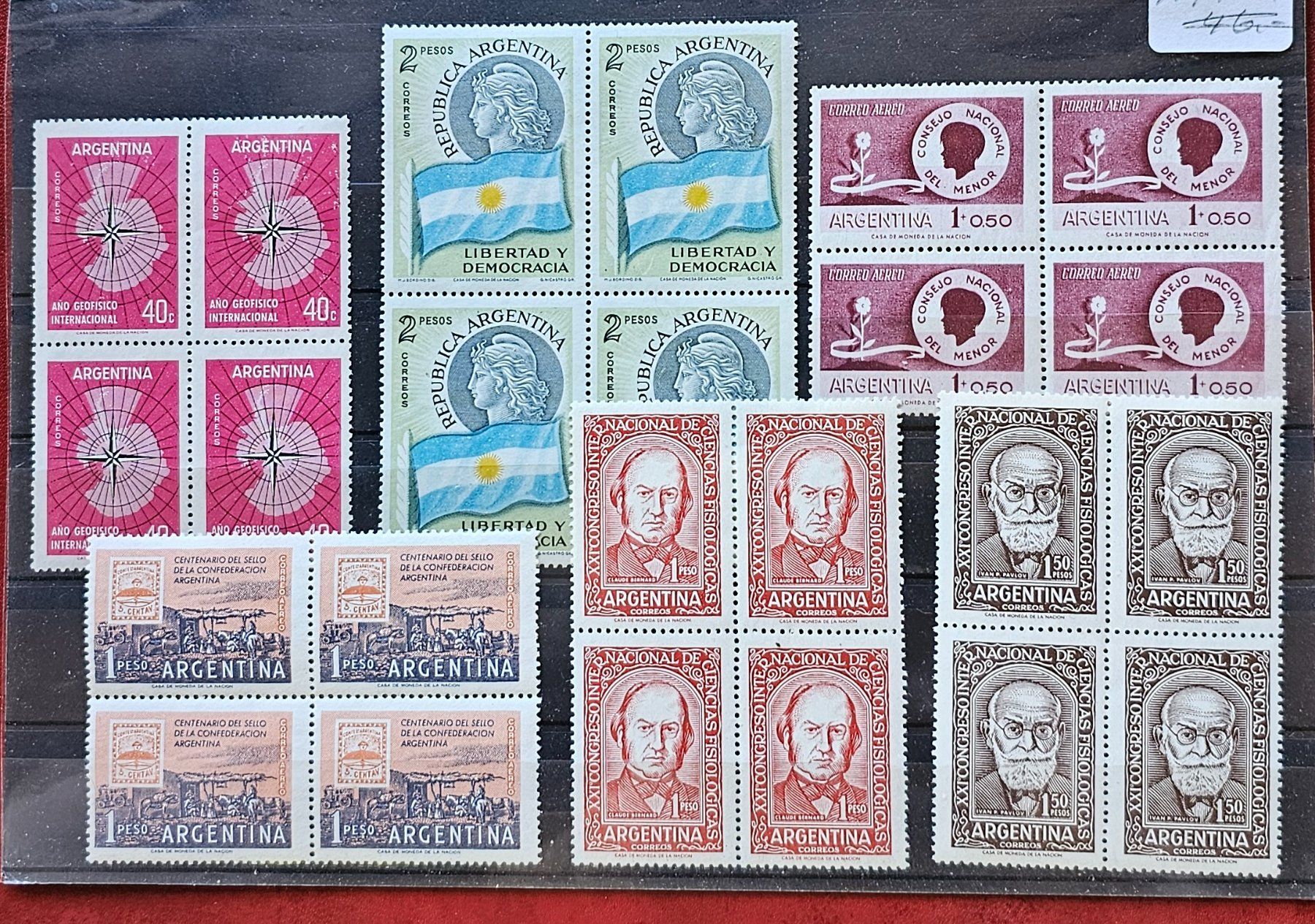 Tutti i francobolli: ARGENTINIEN - 4er-Bl. **, 1958-59 – Nuovo (secondo la descrizione) da Les Valettes venduto da Nuba1