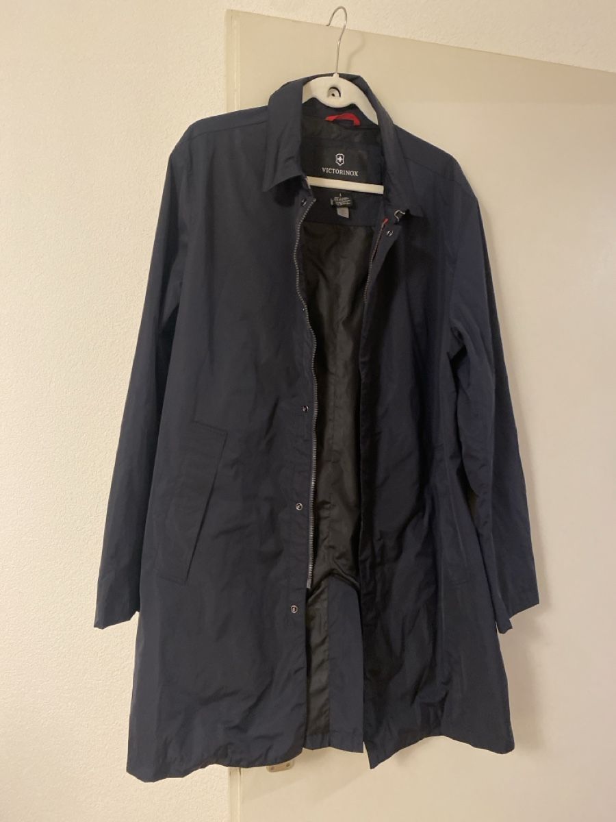 Cappotti: Victorinox Mantel gr L – Usato da Ibach venduto da Tina55 1