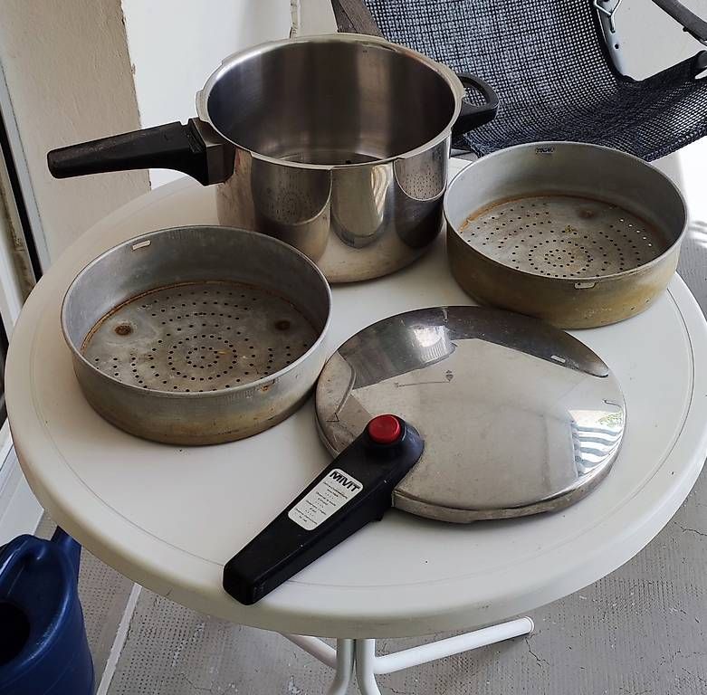 Casseroles: Kochtöpfe – D'occasion à Basel par Glyzinia77 3