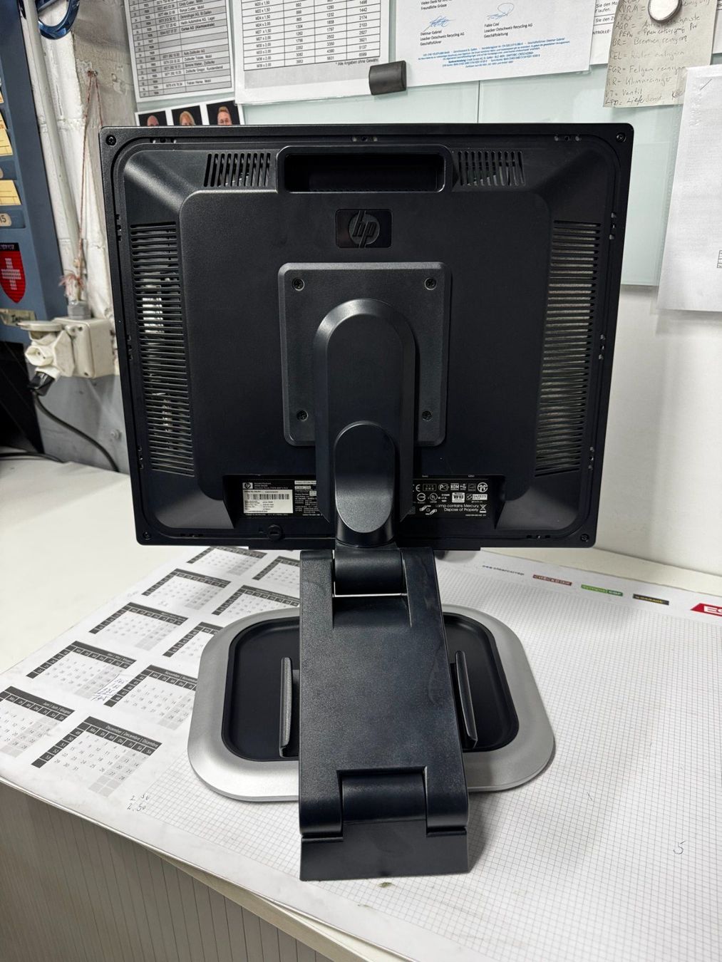 Monitor: TFT-LCD Display HP 19 Zoll – Usato da Berneck venduto da garagekaufmann 2