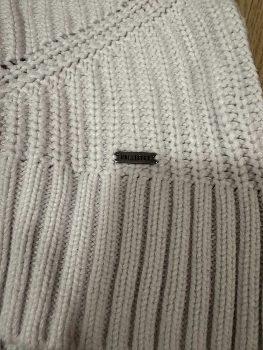 Pulls & Sweat-shirts: Pullover weiss – D'occasion à Pfäffikon ZH par aitm_00 1