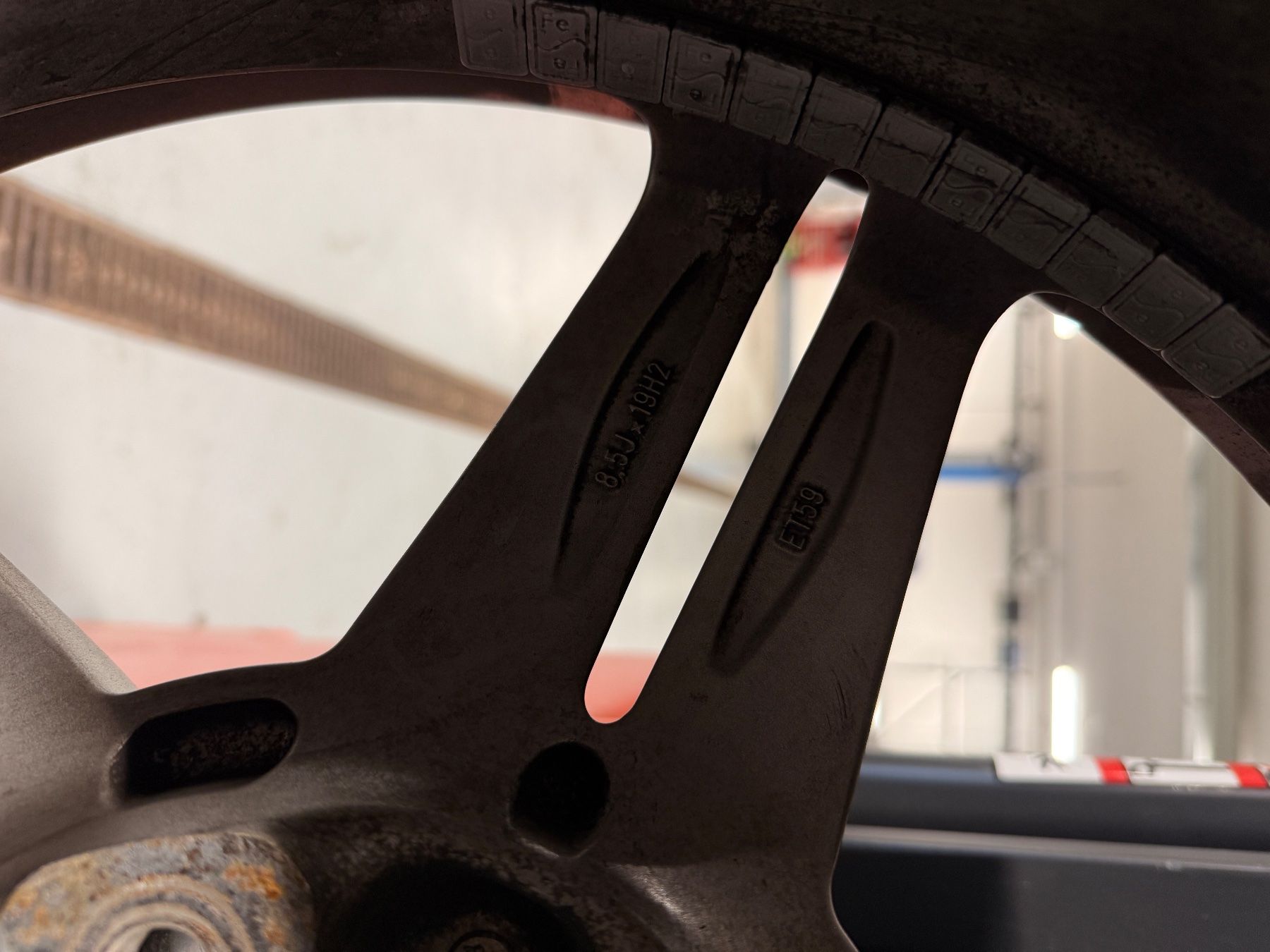 Porsche Pneumatici & Ruote complete: Porsche Cayenne Winterräder – Usato da Nürensdorf venduto da Jetti50 5