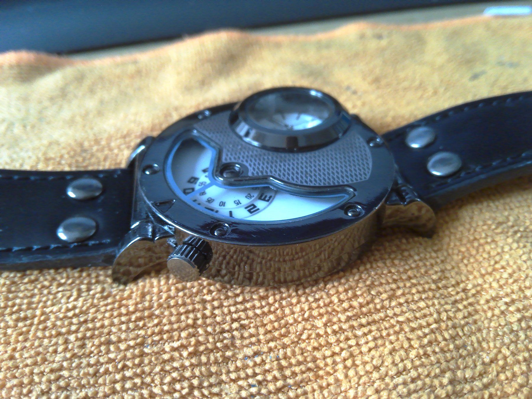 Orologi: Oulm A ounique Designe herren – Usato da Balsthal venduto da jacky63 3