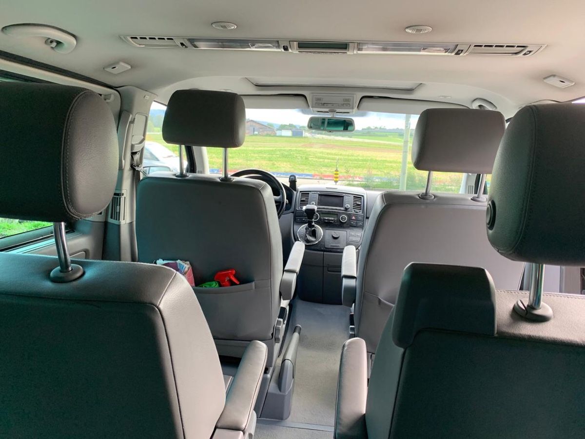 VW Automobili: VW Multivan Highline 2.5 TDI Automat 174 PS – Usato da Oberwil BL venduto da Samsung010 4