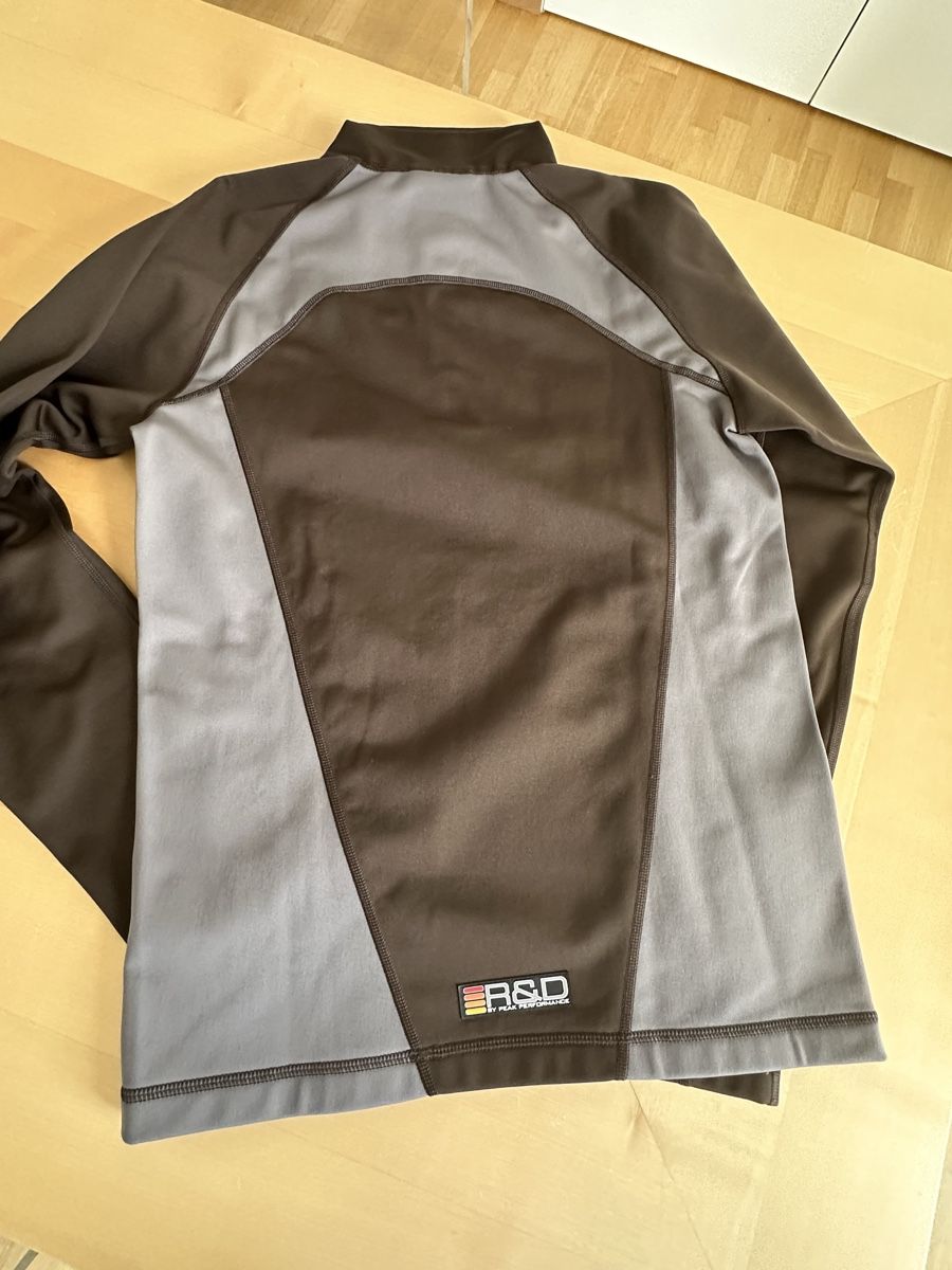 Peak Performance Maglioni & Felpe: 2 Peak Performance R&D Half Zip Pullovers Size M and S – Usato da Zürich venduto da LoveFashion76 7