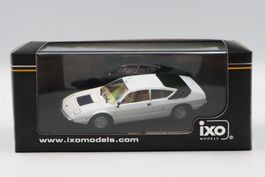 Lamborghini Urraco P300 1975 1:43 IXO