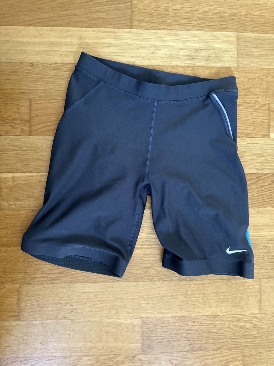 Nike Hosen: Nike Bikershorts – Gebraucht aus Ipsach von ale_v82h