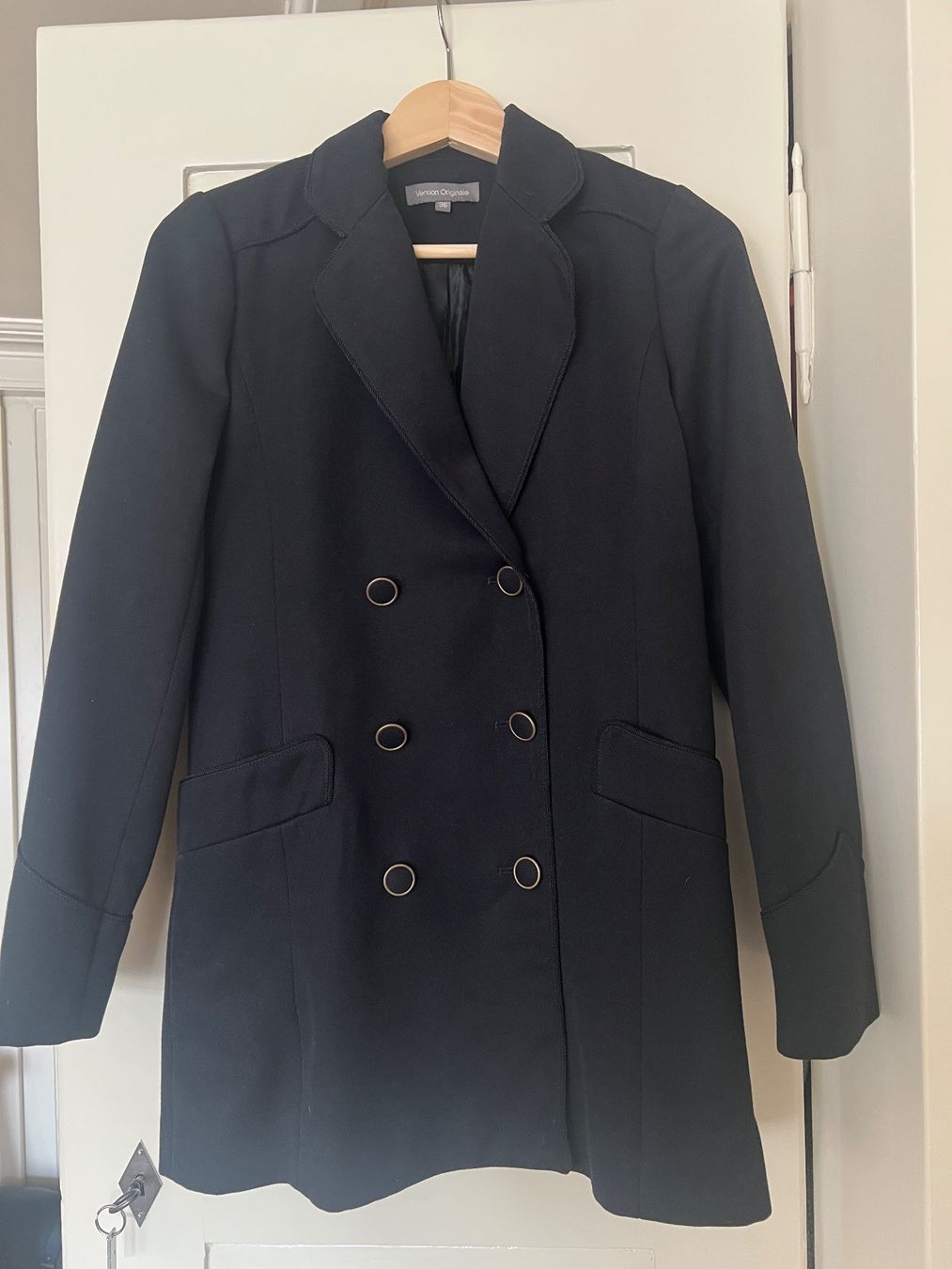 Cappotti: Schwarzer Mantel von Version Originale - Grösse 36 – Usato da Zürich venduto da Phoebeli