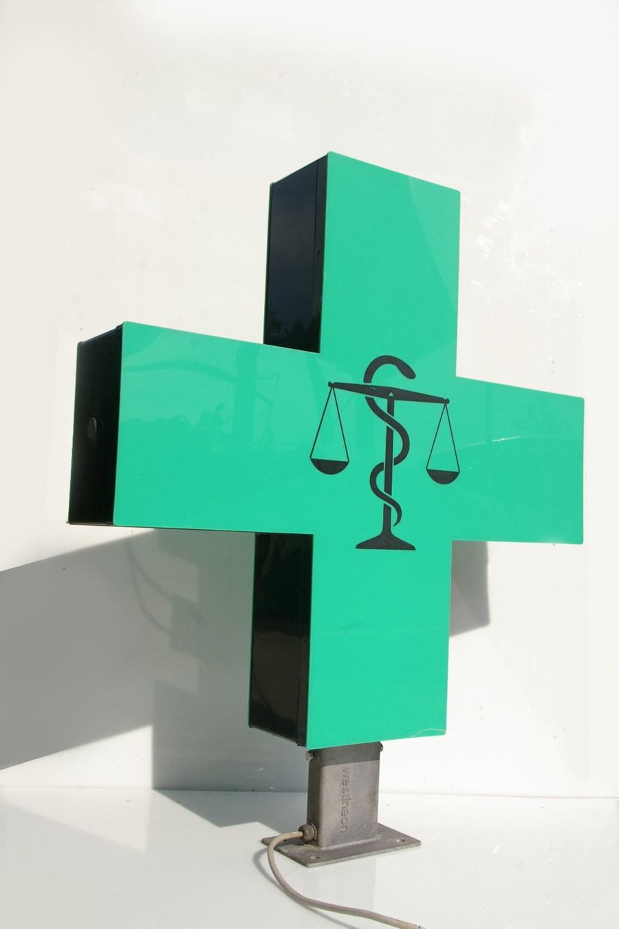 Lampade: Leuchtreklame Apotheke Leuchtkasten  Licht – Usato da Einsiedeln venduto da Voralpen 2