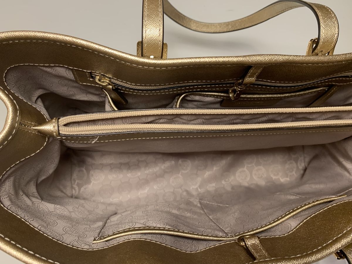 Michael Kors Borse da donna: Michael Kors Shopper, gold Farben – Usato da Nunningen venduto da silvermoon68 1