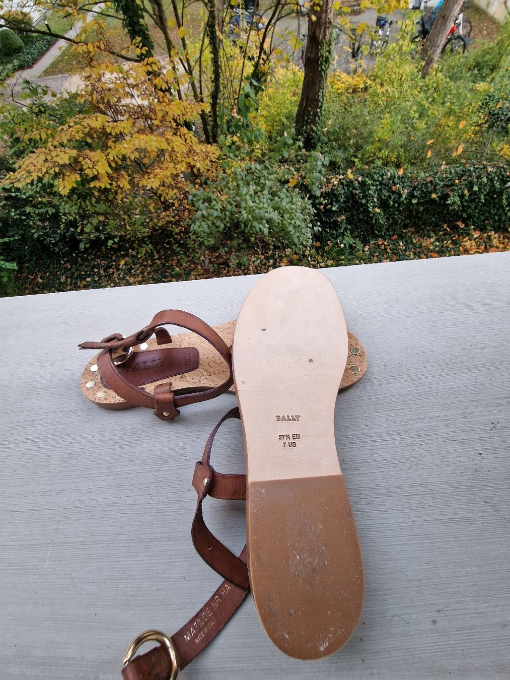 Bally Scarpe da donna: Bally Sandals 37.5 – Nuovo (secondo la descrizione) da Basel venduto da chingson 4