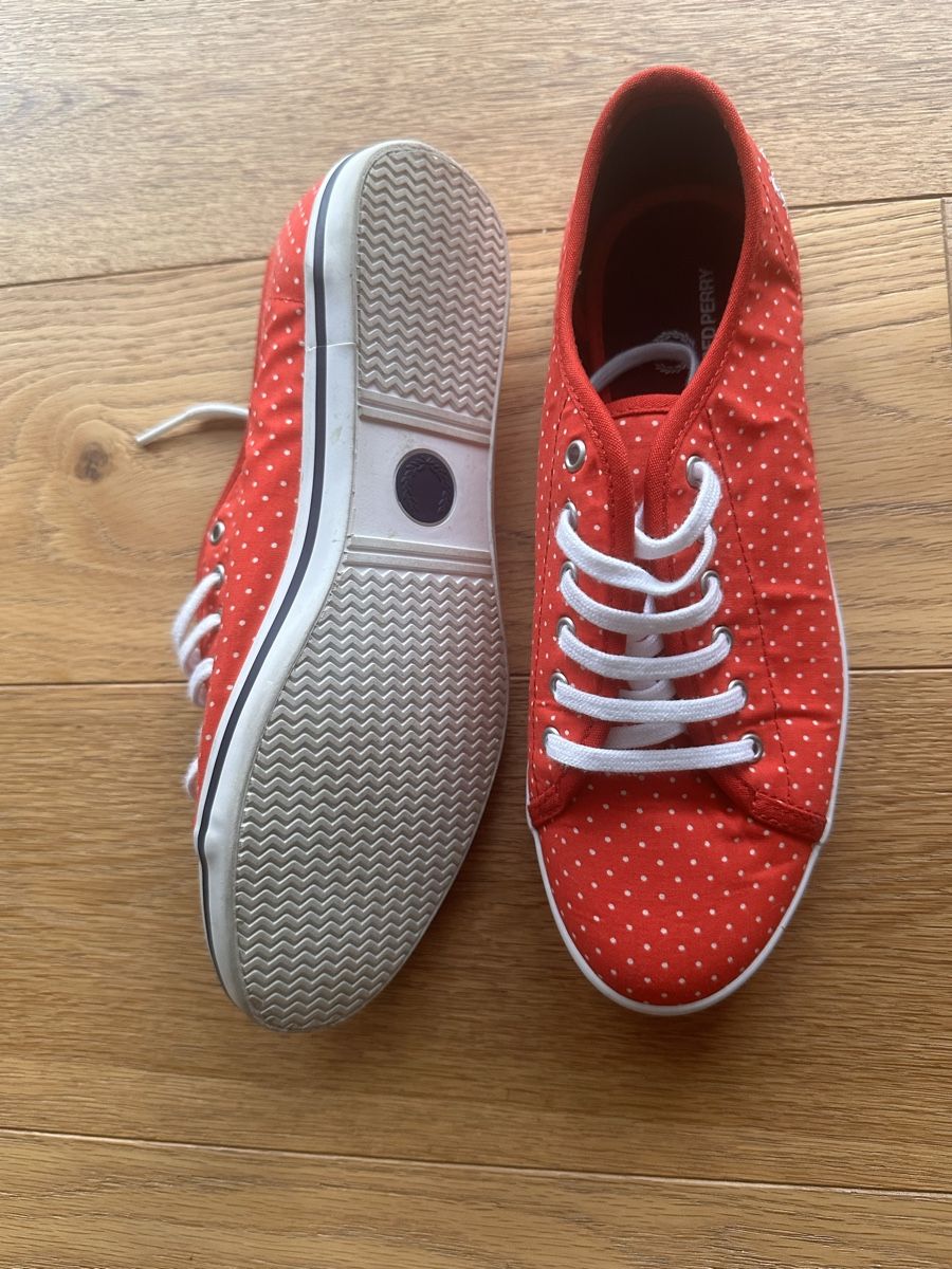 Fred Perry Scarpe da donna: Fred Perry Schuhe 38 – Usato da Pfaffhausen venduto da Klaras_second_hand