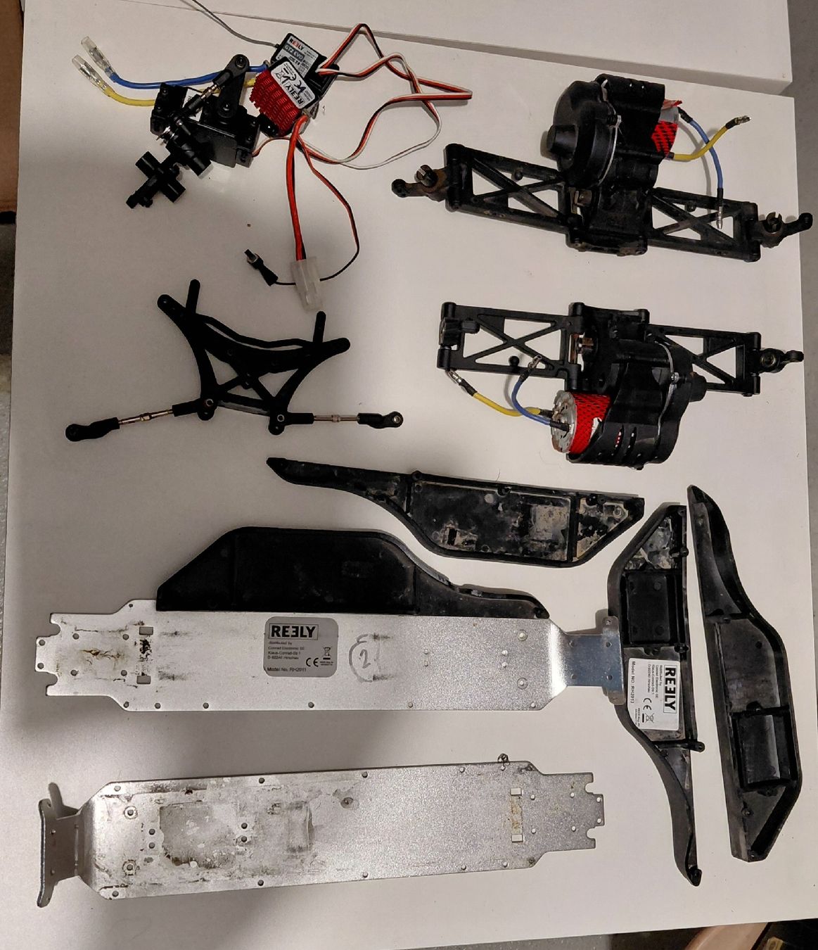 Reely Modellismo RC: Reely Carbon Fighter Brushless – Usato da Hünenberg venduto da wua_7fp9 4