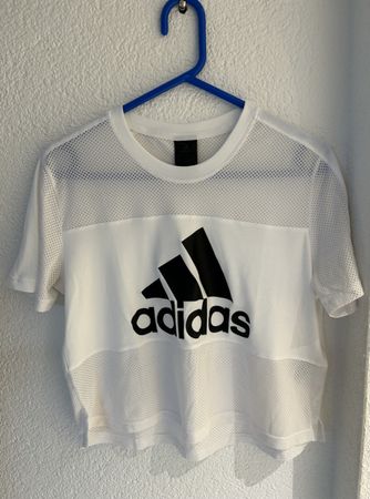 Weisses Adidas Sportshirt