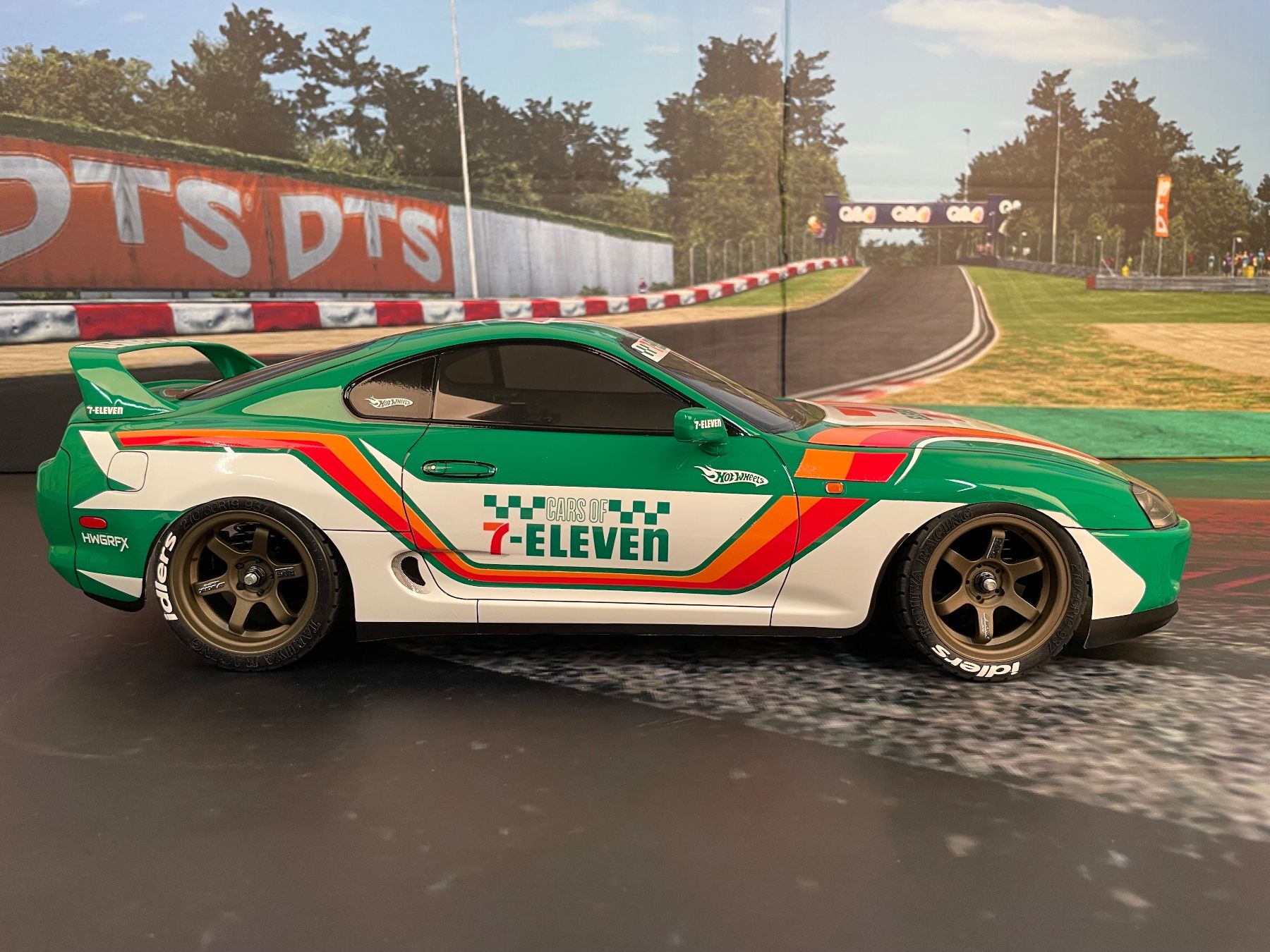 Tamiya Modellismo RC: Tamiya Toyota Supra 7 Eleven – Nuovo (secondo la descrizione) da Uznach venduto da nightcrawler 2