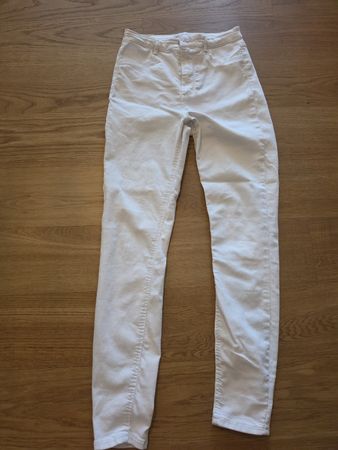 Zara Jeans weiss Grösse 38 guter Zustand