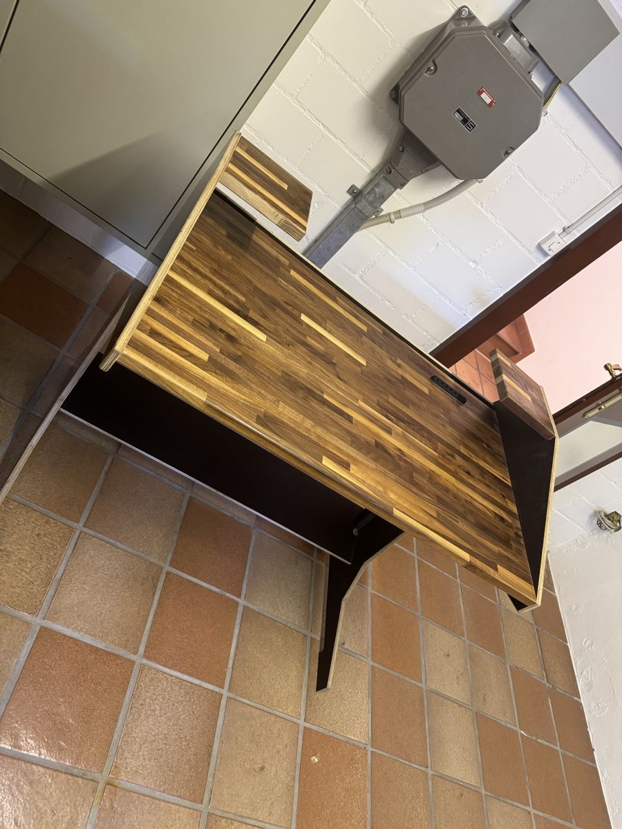 Tische: Studiotisch mit Holzoberfläche und 2 Lautsprächetflächen – Gebraucht aus Siegershausen von niiico_7 1
