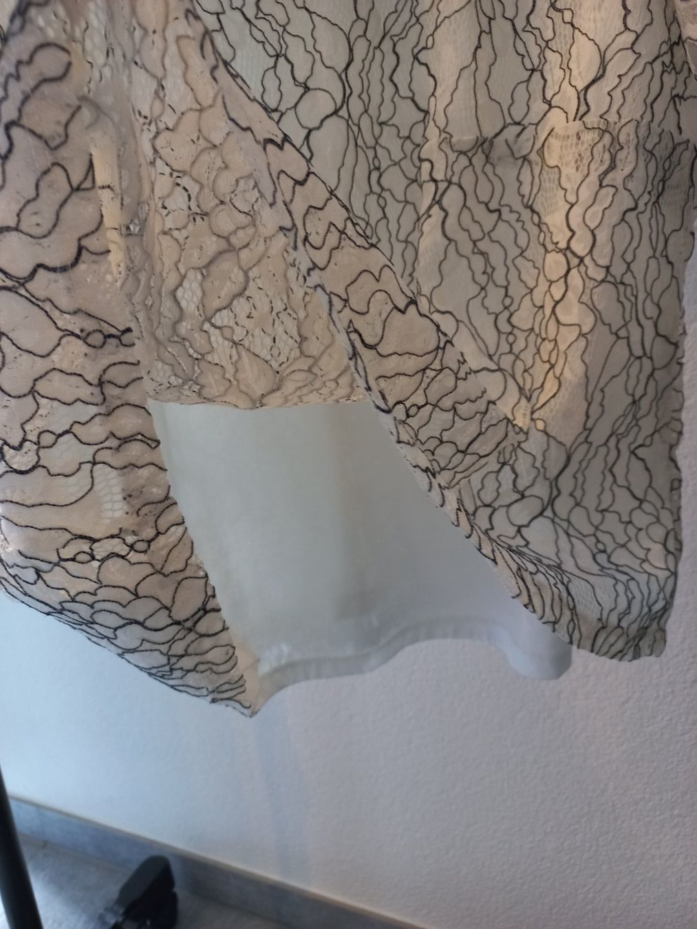 H&M Blusen: Bluse – Gebraucht aus Maur von Apink 3