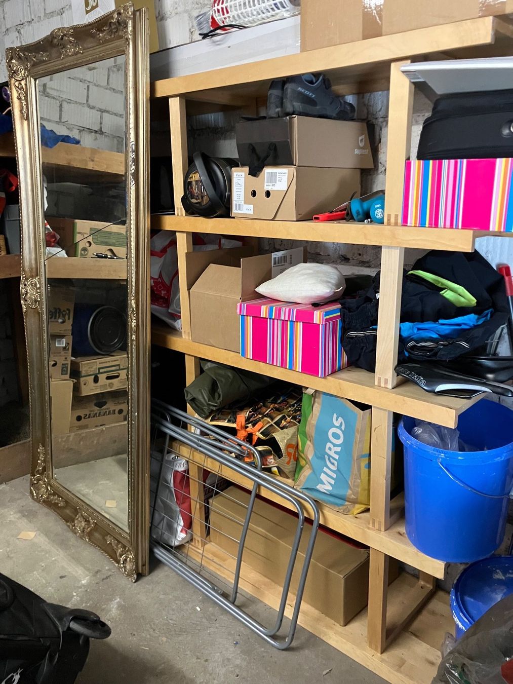 Ikea Scaffali: büchergestell, bett, matratzen – Usato da Bern venduto da Tucholsky01