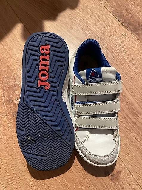 Chaussures garçon: Turnschuhe Joma Gr. 32 – D'occasion à Pfäffikon Sz par alar 2