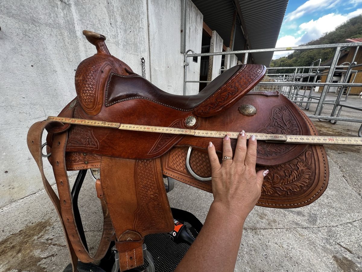 Selles, accessoires: Wunderschöner Reining Sattel  – D'occasion à Oerlingen par Lucaphil01 4
