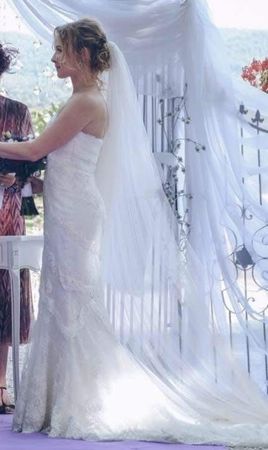 Pronovias Wedding Dress - Perfect for Your Special Day