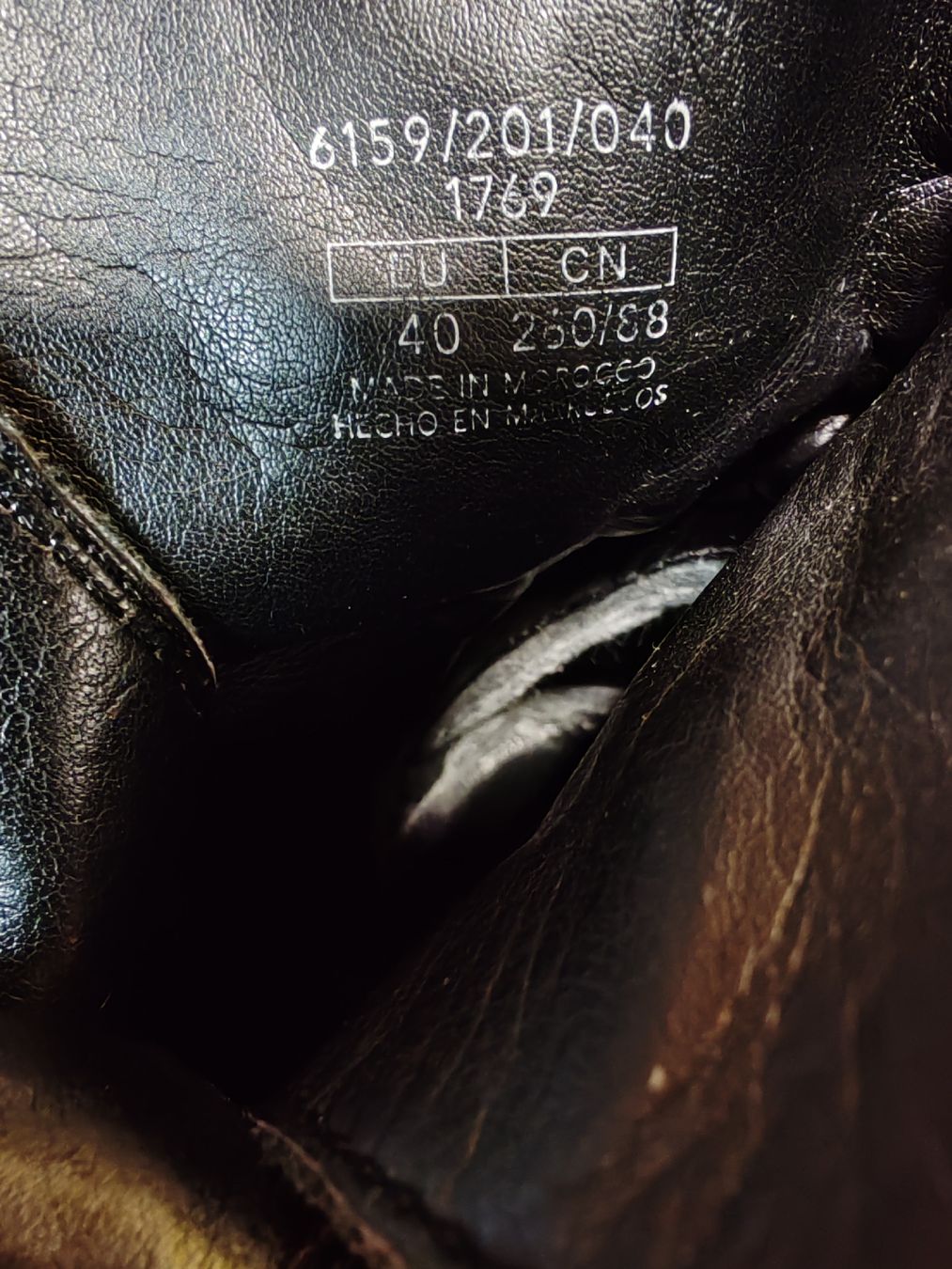 Zara Chaussures femmes: Stiefel Zara Basic mit Schnallen schwarz Grösse 40 – D'occasion à Untervaz par DoniWii1985 3