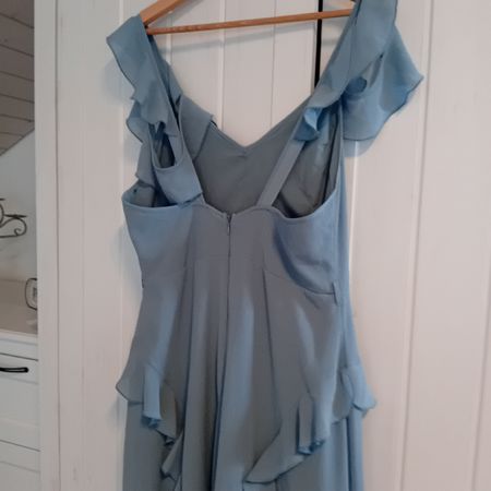 Leichtes Sommerkleid mit Volants, Grösse 38, neuwertig