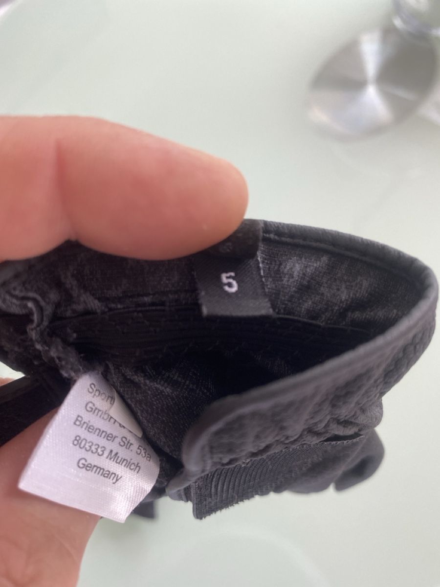Guanti & manicotti: Reit Handschuhe Gr. 5 für es ca. 8-9 jährige  – Usato da Schmerikon venduto da SwissKFO 2