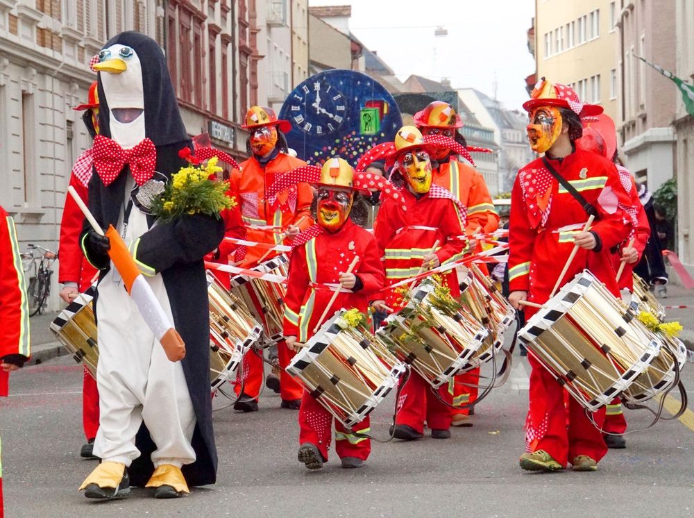 Tisch Kalender 2024 Basler Fasnacht A5 Acheter sur Ricardo