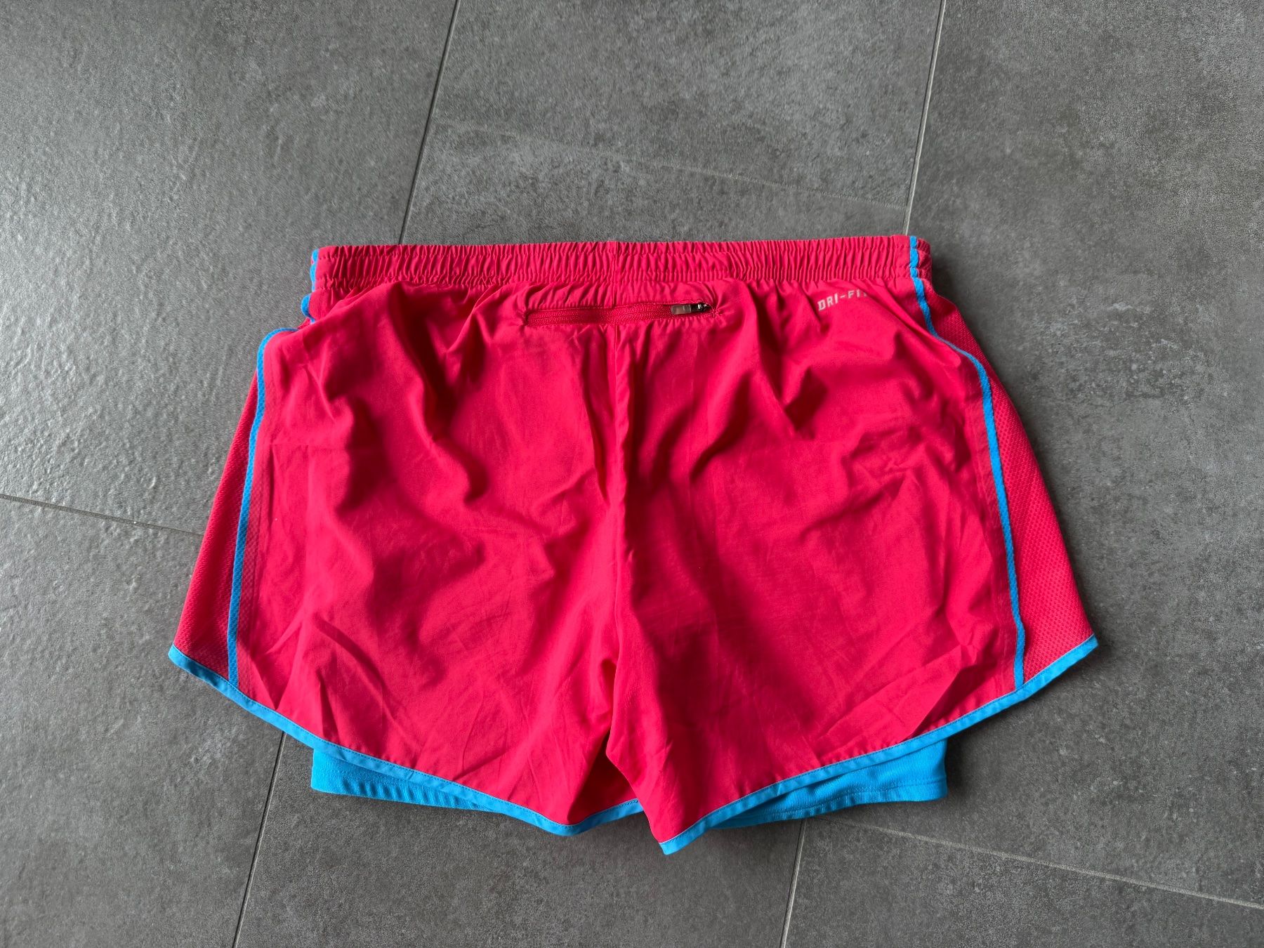 Nike Pantaloni: Nike – Usato da Matten b. Interl venduto da iamue 1