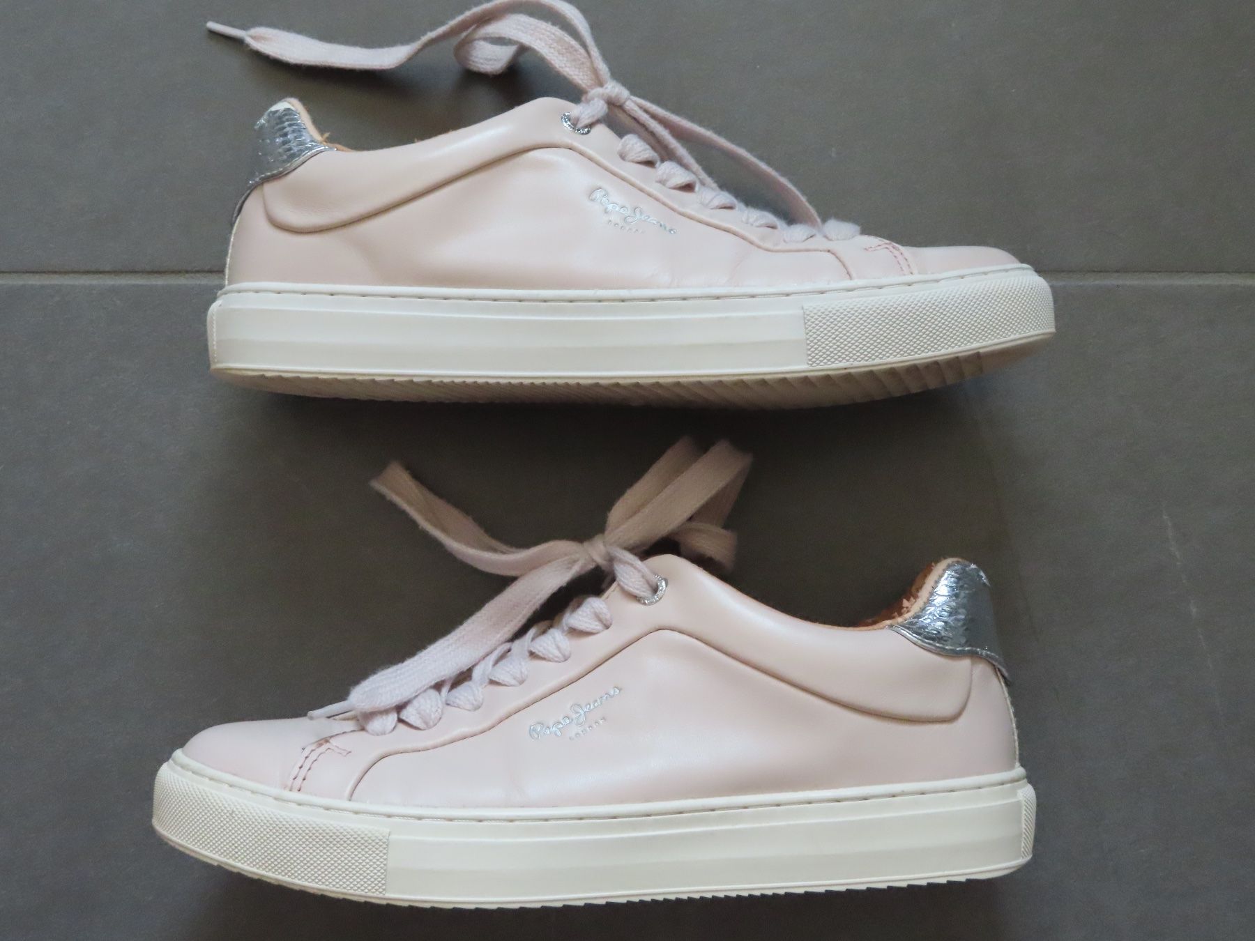 Pepe Jeans Scarpe da donna: PEPE Jeans schöne Leder-Sneaker Gr.38 – Usato da Wallenried venduto da Asyano 2
