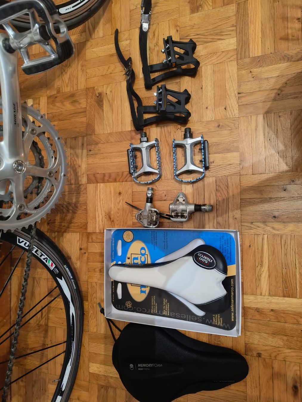 Vélos: Vélo de course RACER avec accessoires – D'occasion à Lausanne par GeoTrouvetou1952 2